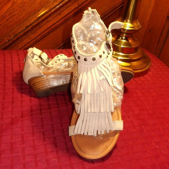 *** Minne Tonka *** Leather Fringe Type SANDLE / 6 - Picture 2 of 2
